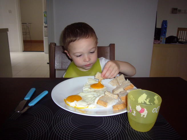 les oeufs sur le plat