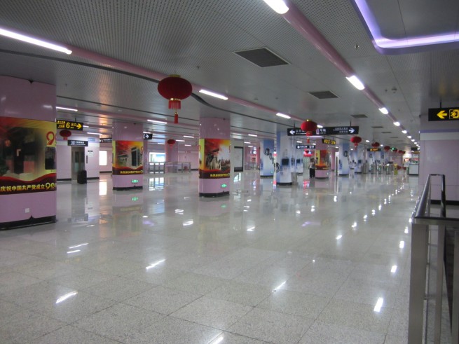 Le métro de Shanghai à 14h en pleine semaine (rassurez vous, il y a plus de monde aux heures de pointe)