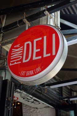 Restaurant panini à Shanghai - Funk A Deli
